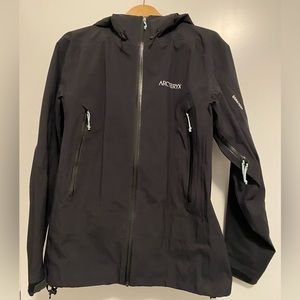Arc’teryx Beta Womens Jacket - size L